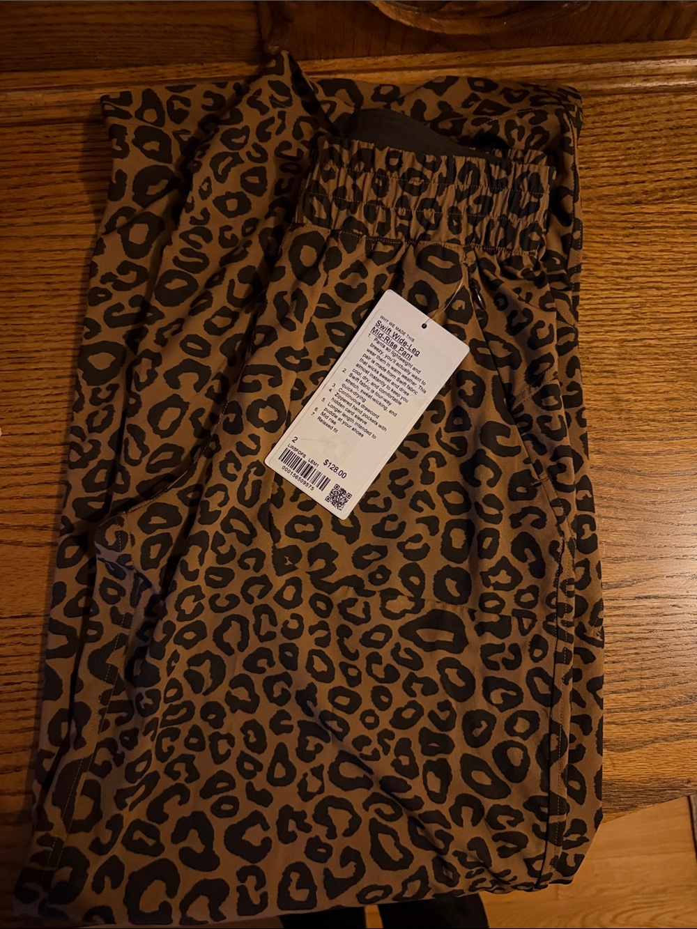 Swift Wide-leg mid-rise pant